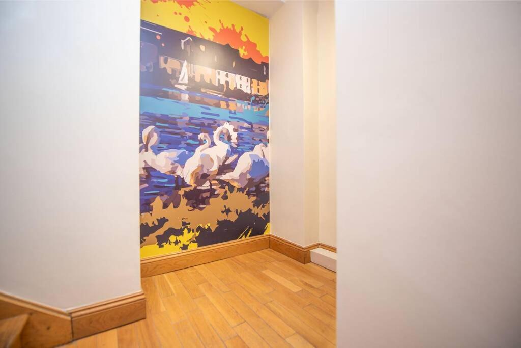 Latin Quarter Luxury Apartment Голуей Екстериор снимка