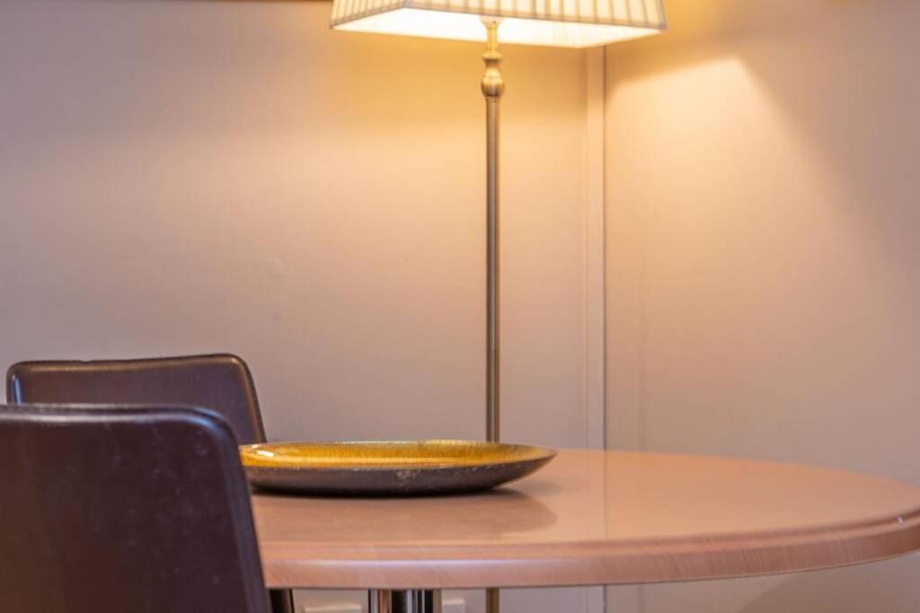 Latin Quarter Luxury Apartment Голуей Екстериор снимка